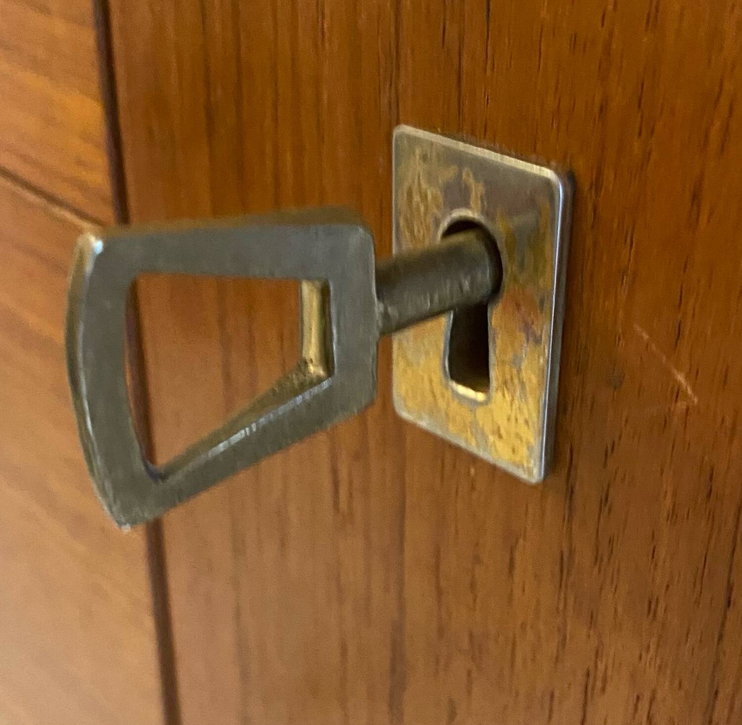 Vintage sideboard with compass feet