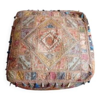 Oriental pouf