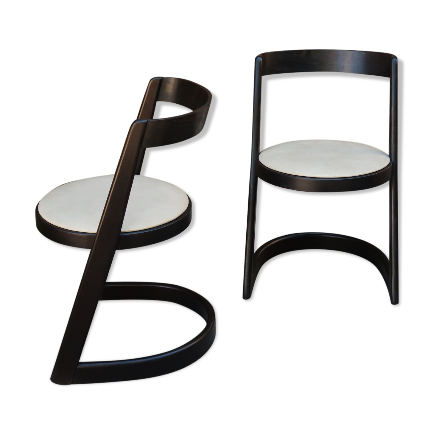 Pair of Halfa chairs by Baumann