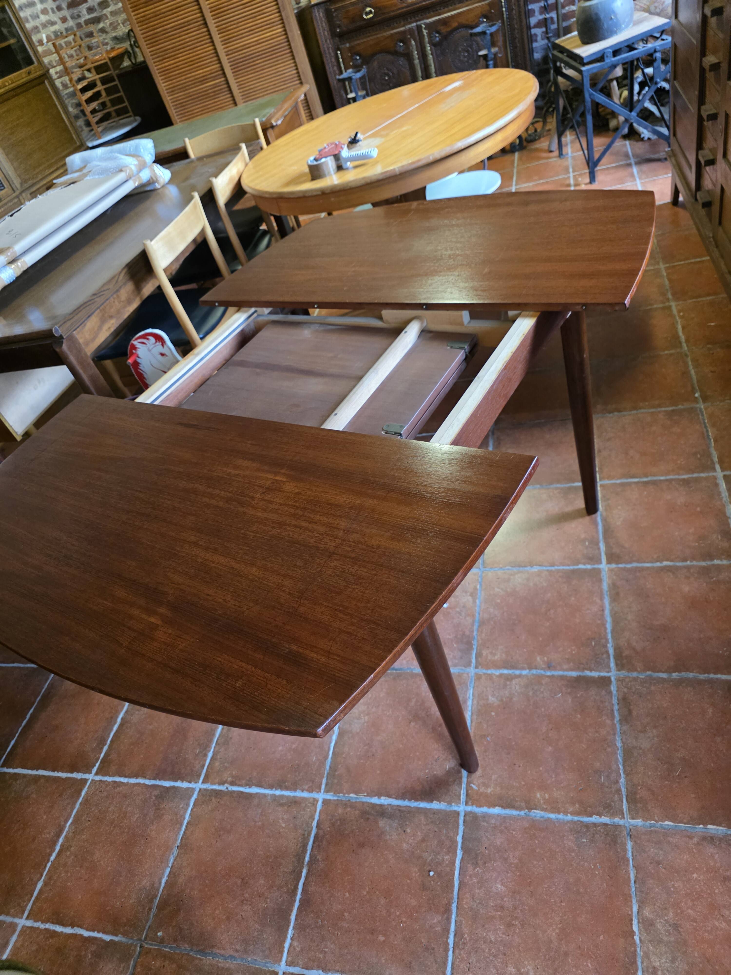 Scandinavian extendable teak table from the 1960s (butterfly extension)