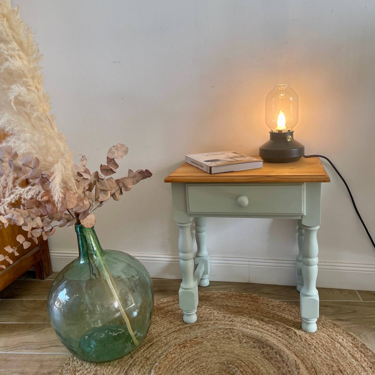 Bedside table