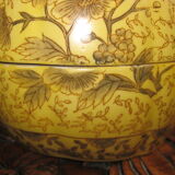 Pot covered Chinese ceramic