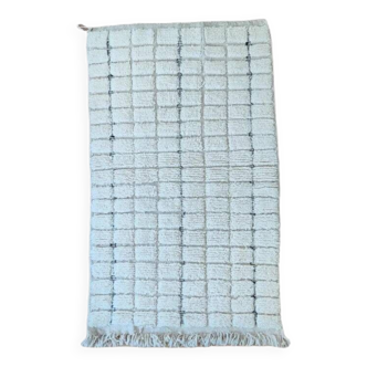 Berber carpet white tiles 95x170 cm
