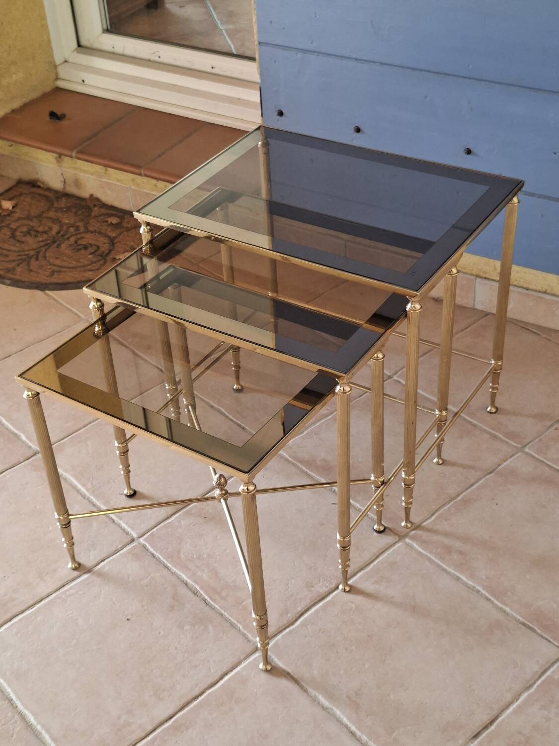 Vintage nesting tables