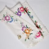 Hand embroidered napperon
