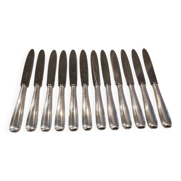 12 silver-plated dessert knives by the silversmith Ercuis, Senlis, 20.3 cm.