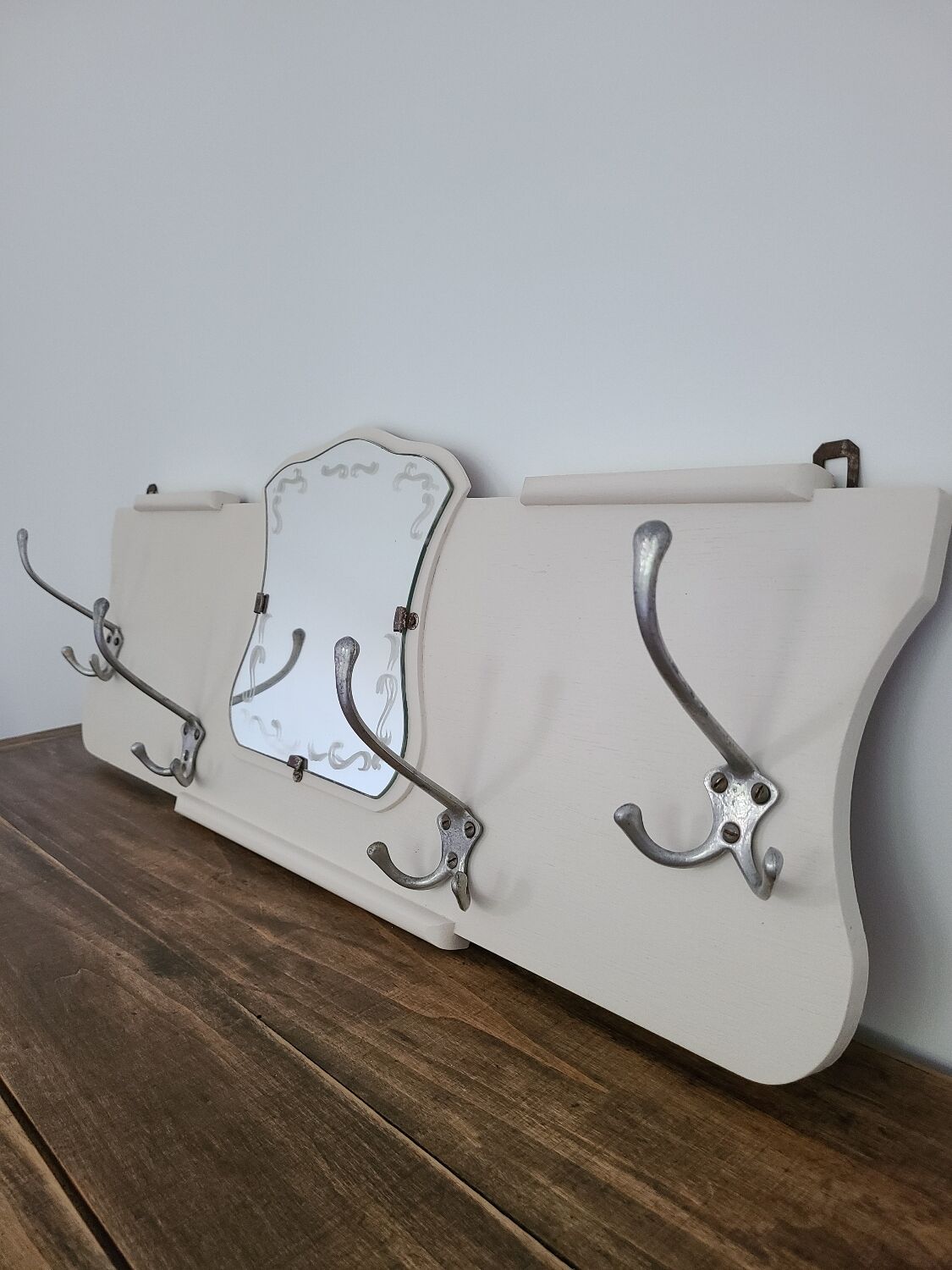 Coat hooks 4 aluminum hooks wall-mounted coat rack mirror vintage art deco old off-white