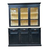 Large display cabinet