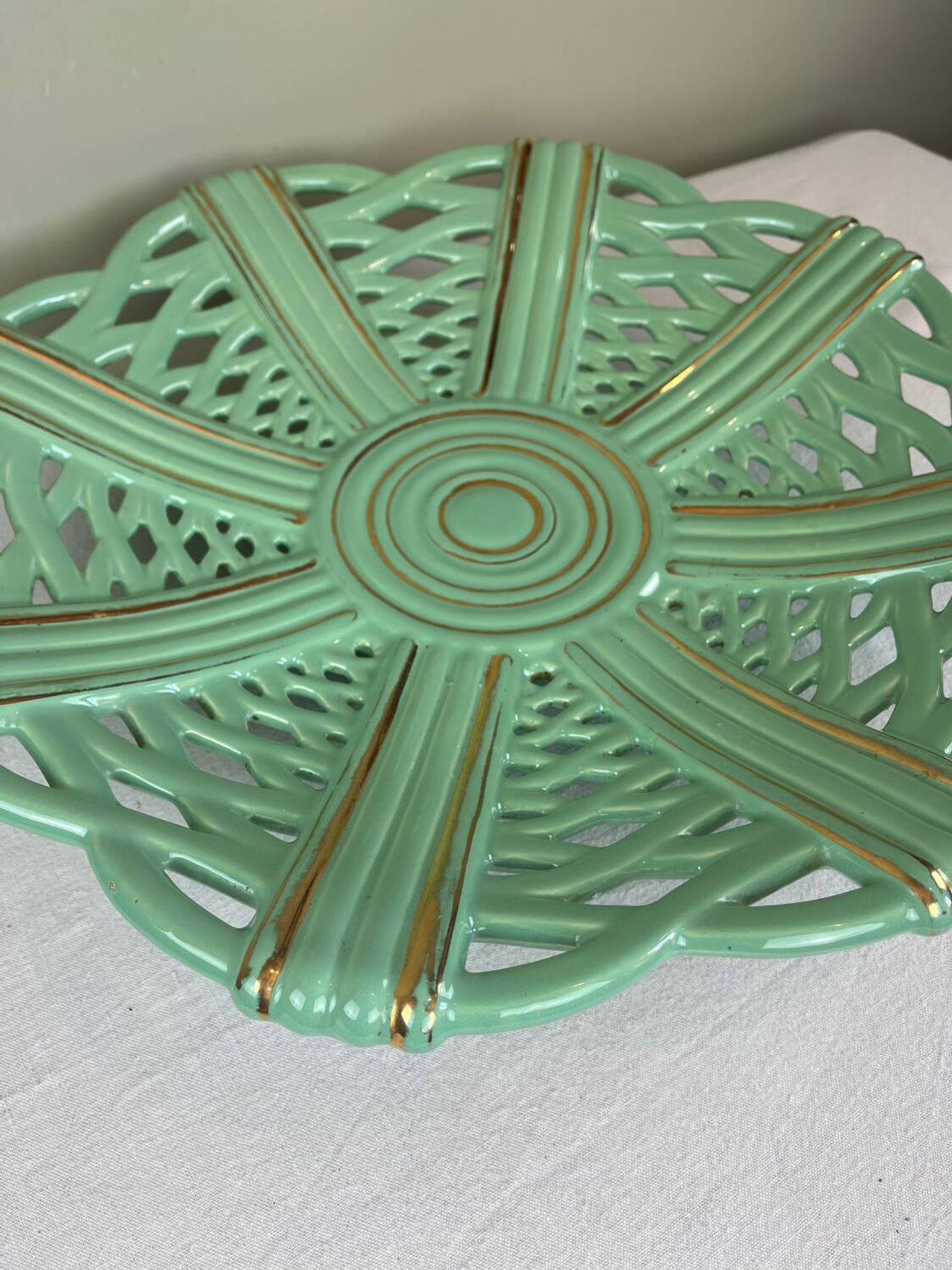 coupe en céramique ajourée mid century