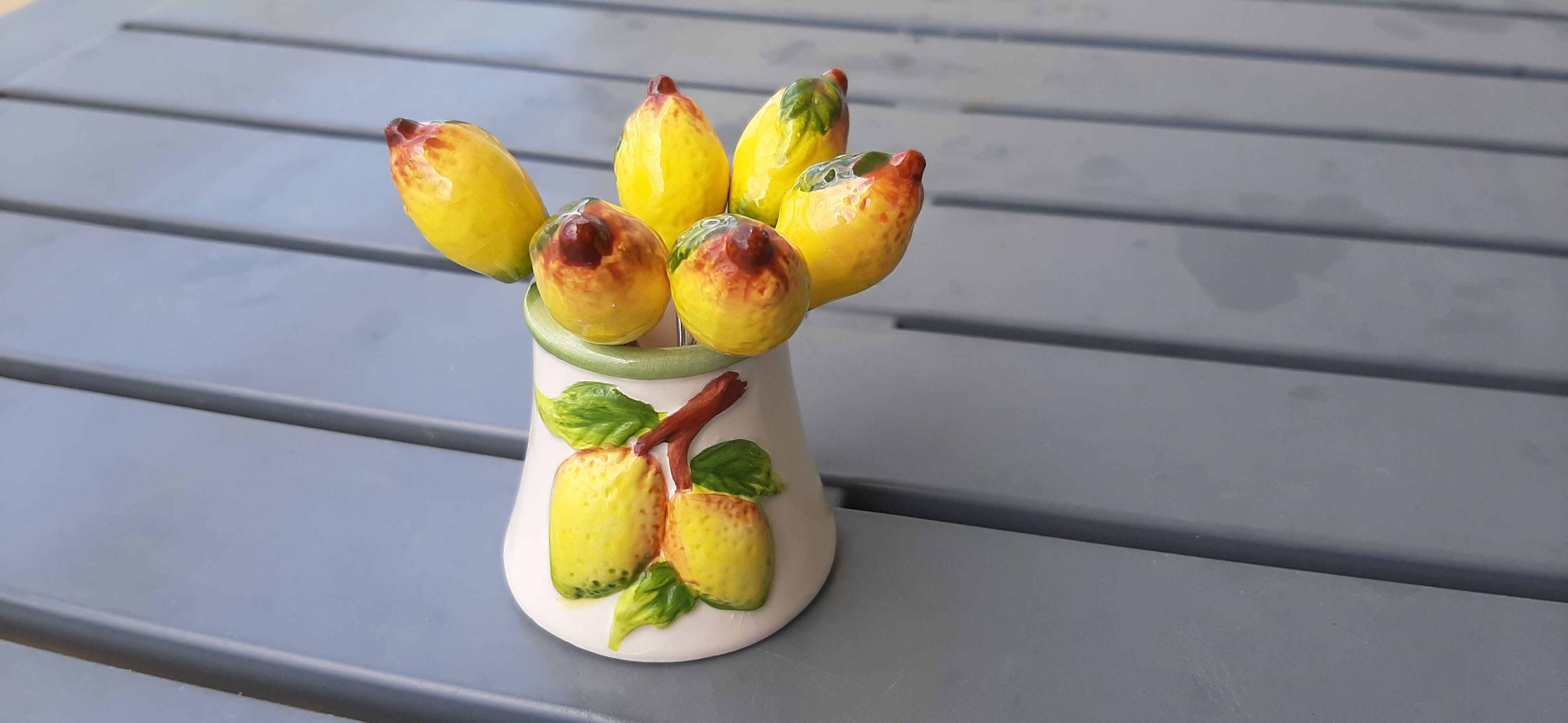 Lemons slurry in cup