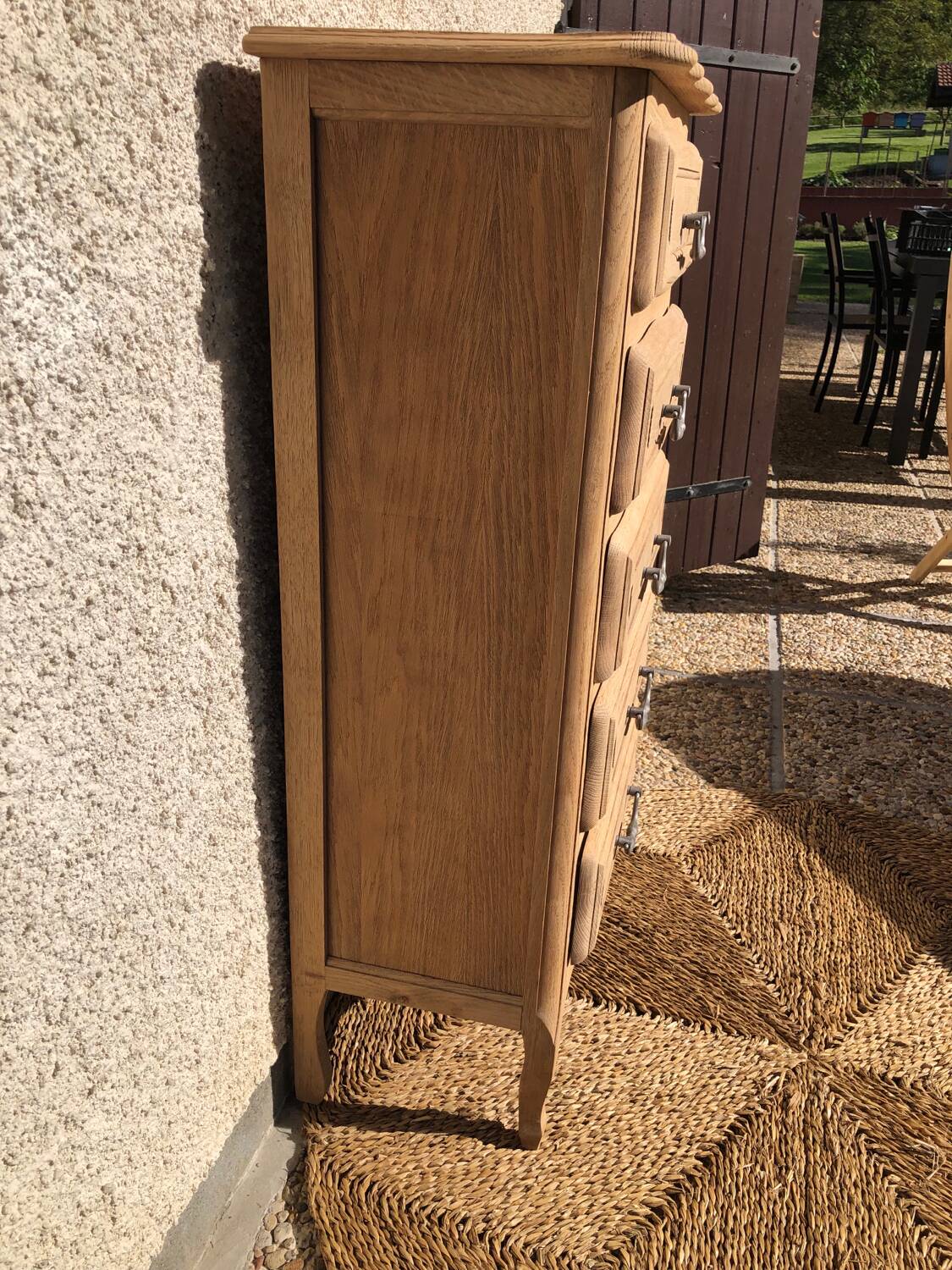 Raw wood chest of drawers with 5 drawers