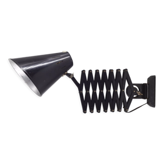 Bometal scissor accordion lamp