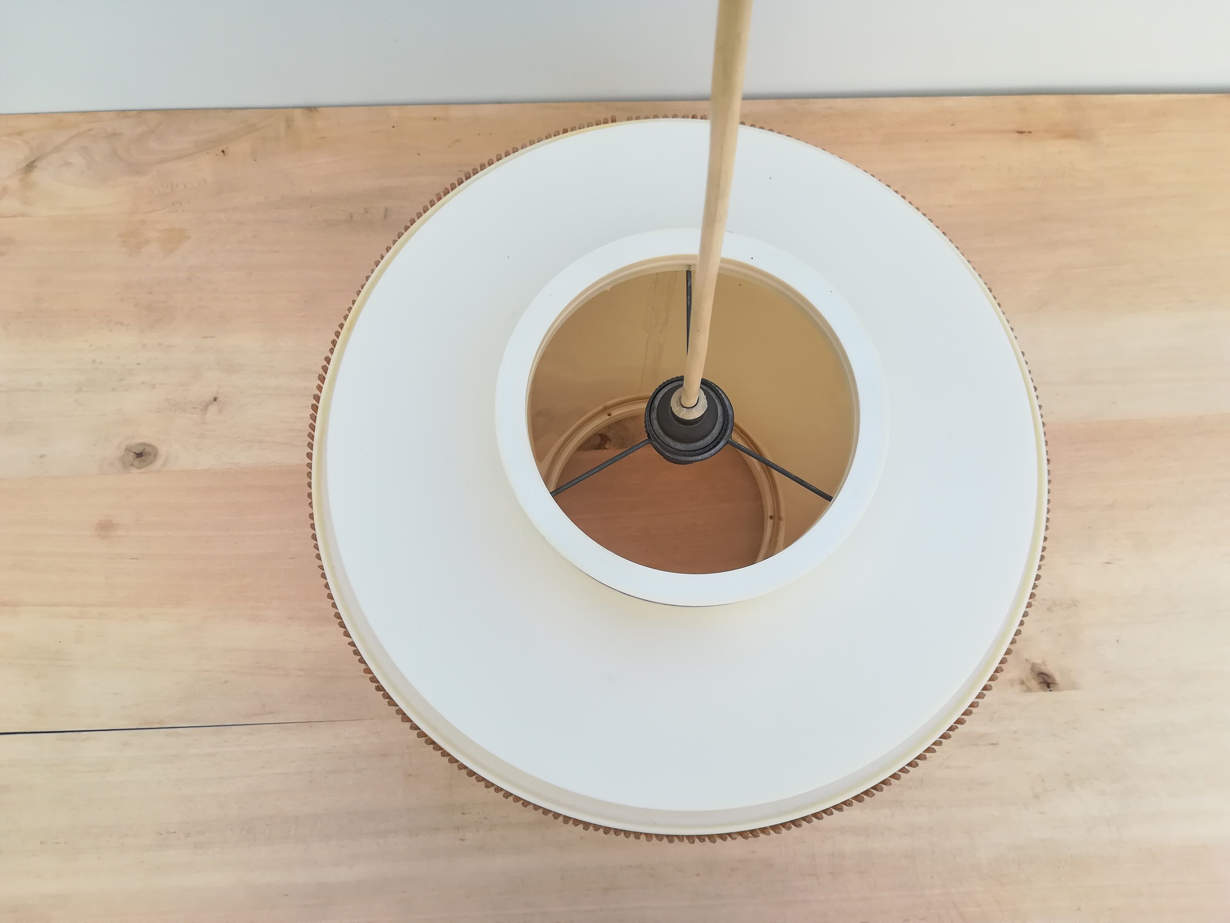 Plastic suspension and rattan