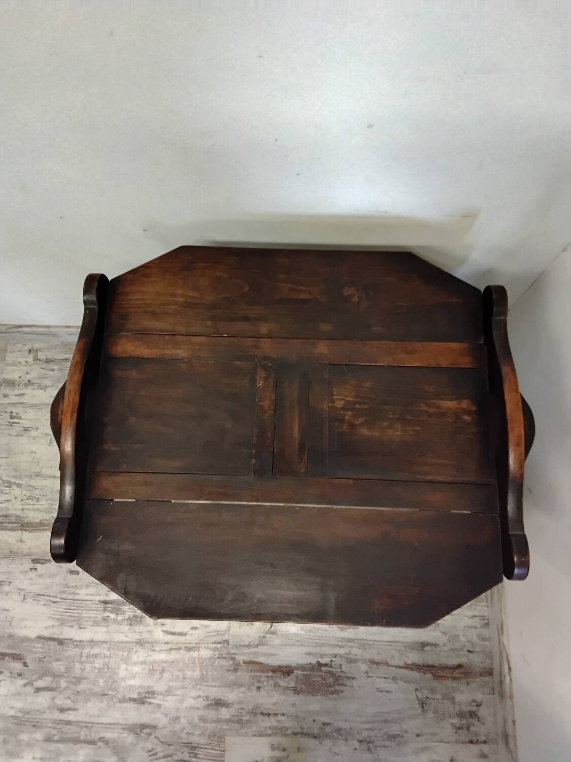 Antique table with a system
