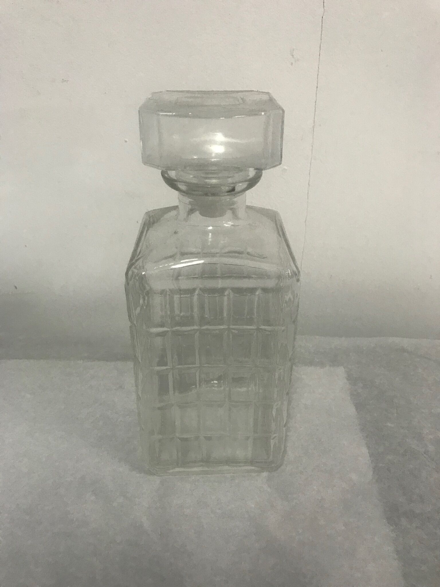 Carafe en verre vintage carrée