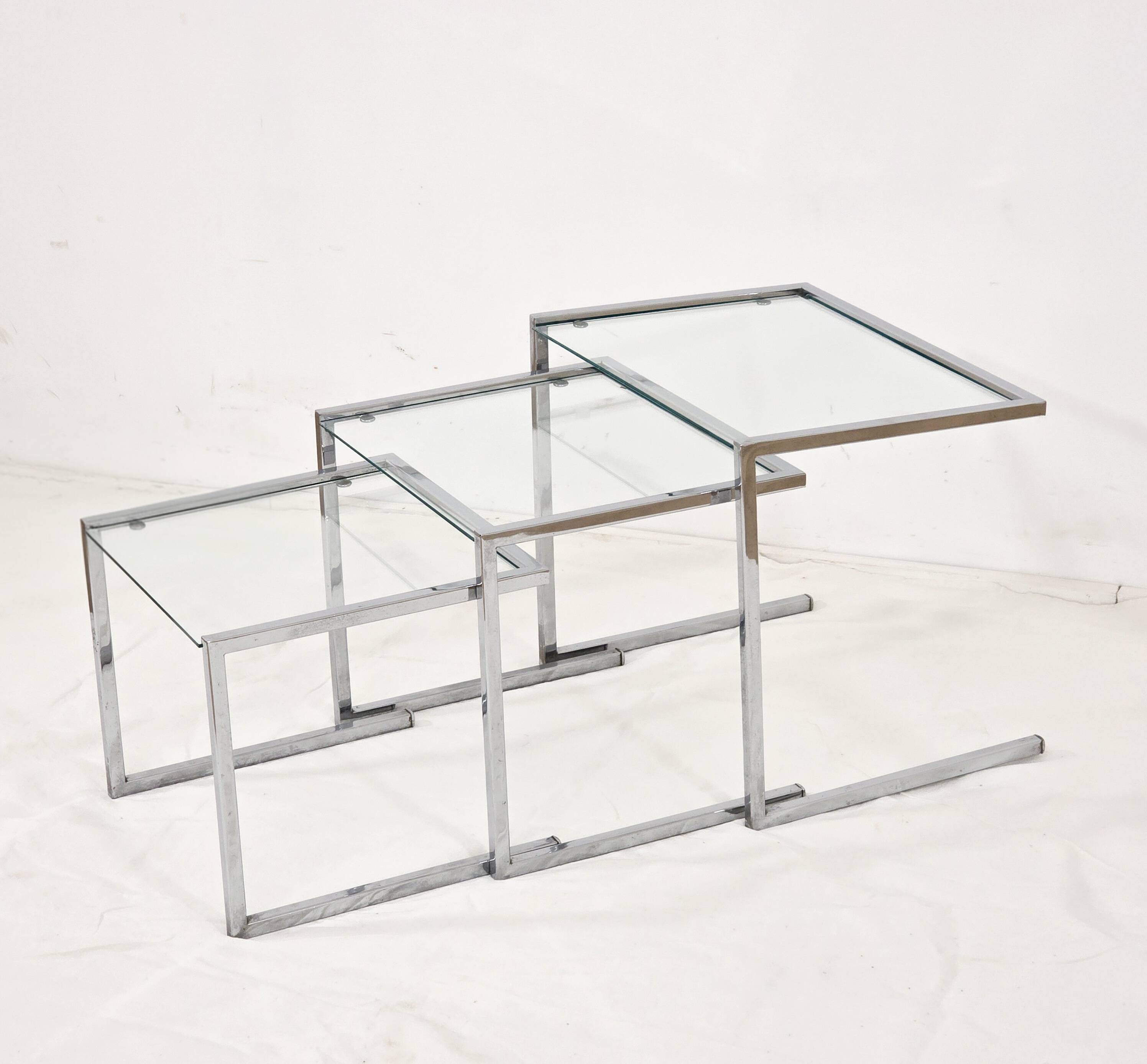 Tables gigognes en chrome– Design des années 1970