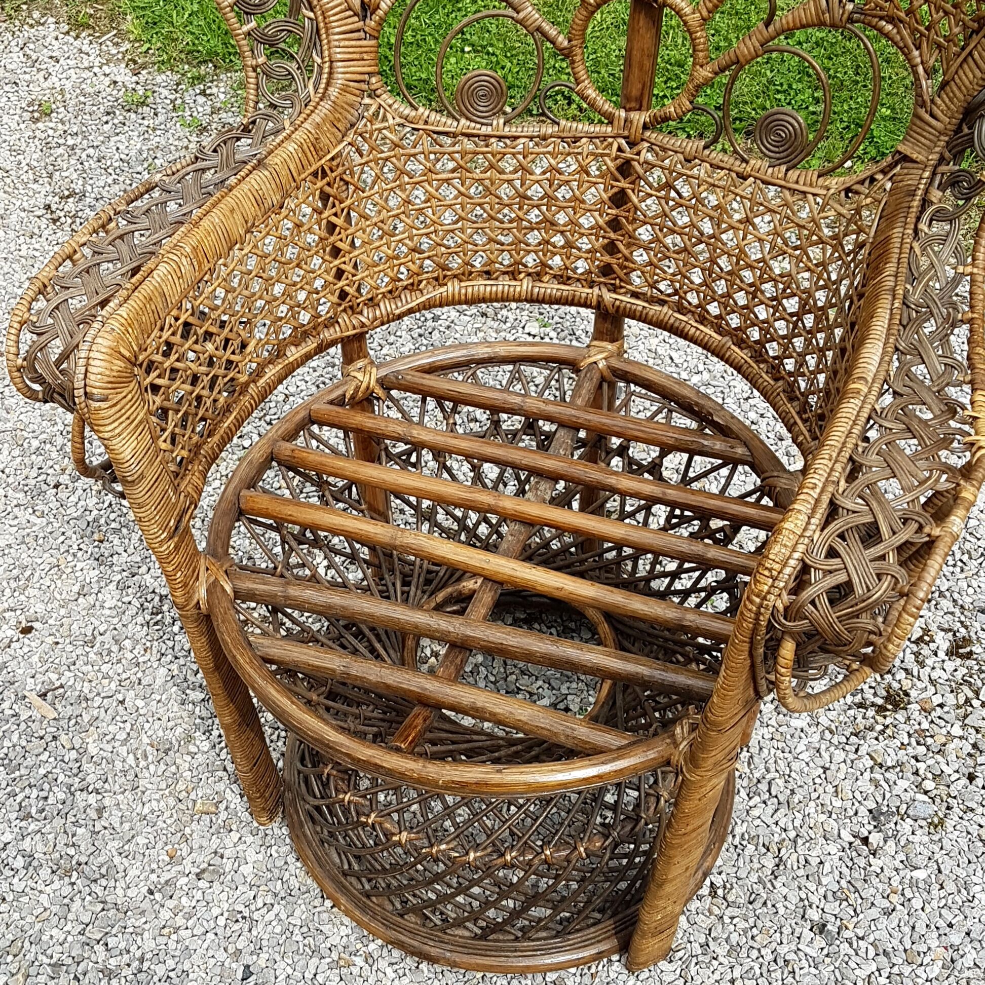 Vintage armchair Emmanuelle