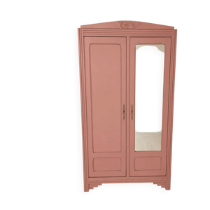 Armoire rose