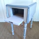 Side table, 2 shutters