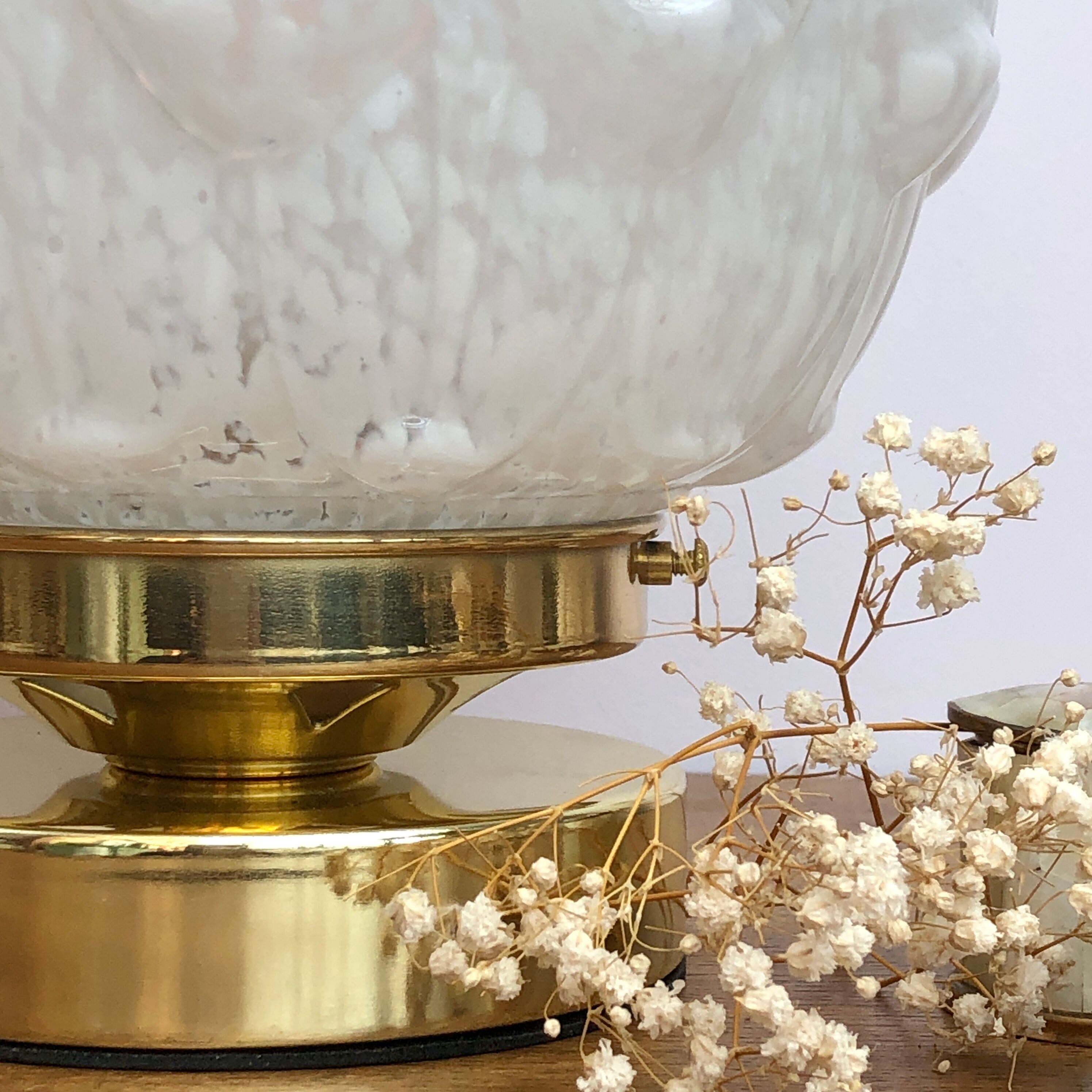 Vintage white Clichy glass art deco lamp