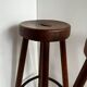 Paire de tabourets en bois massif