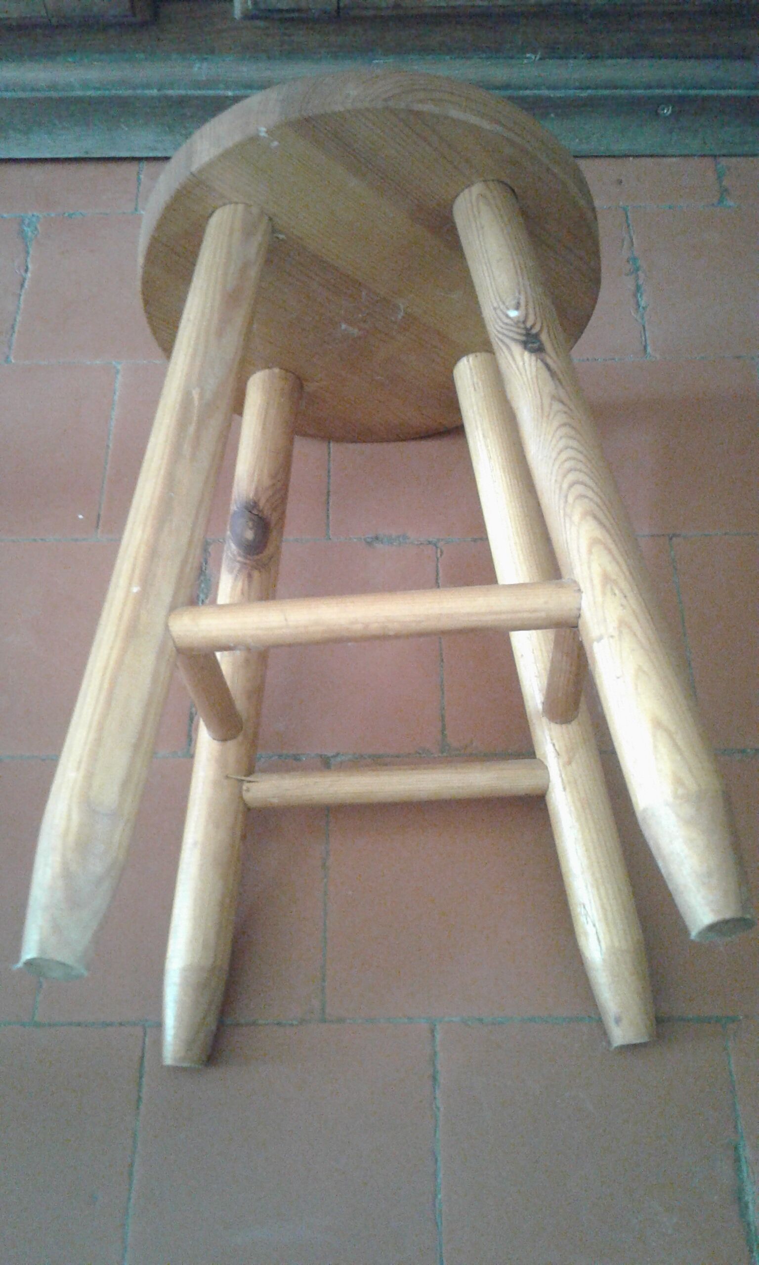 Pine wood stool