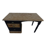 Three-drawer desk in solid pine – Completely revamped