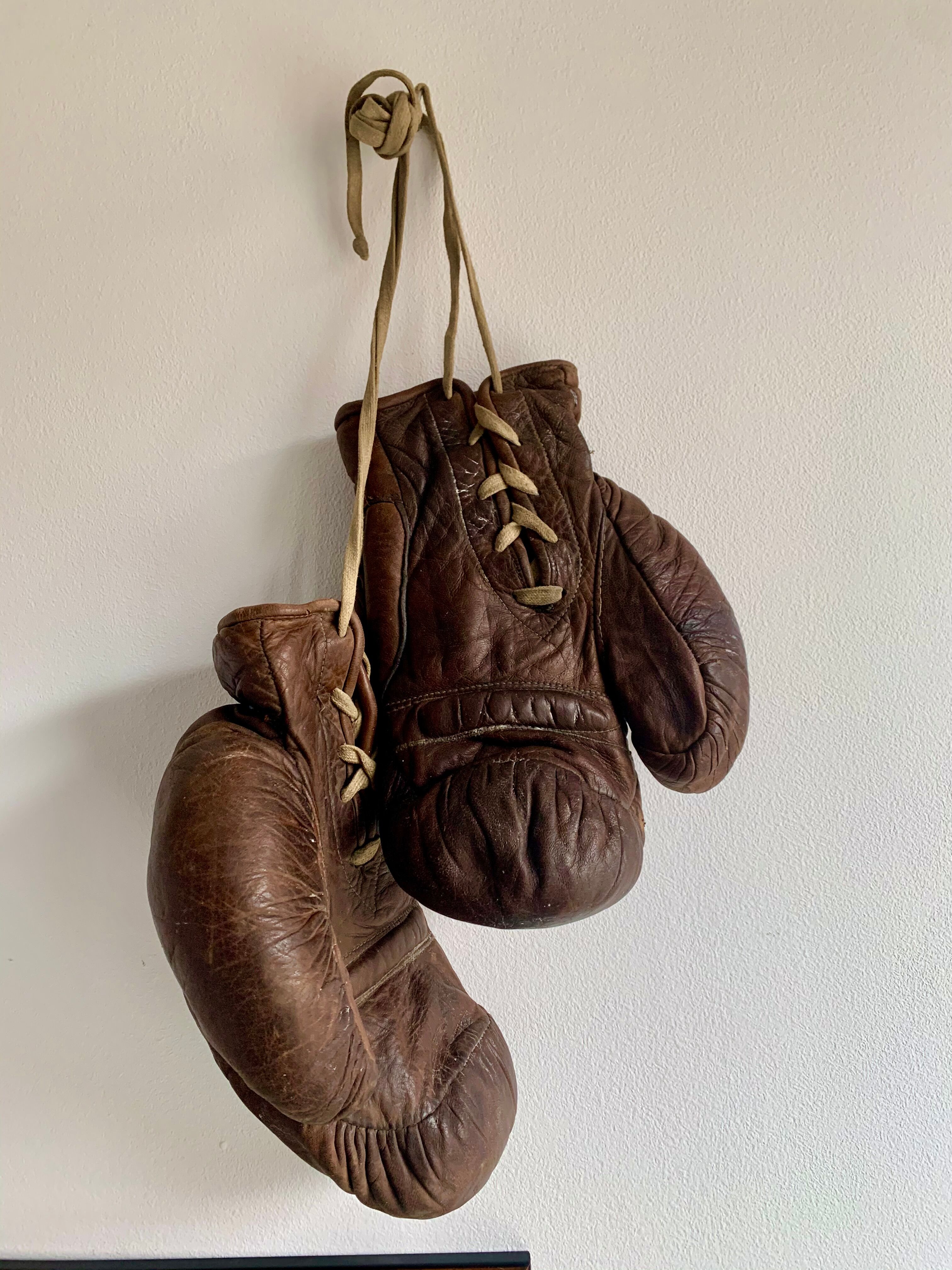 Gants de boxe vintage, années 1940
