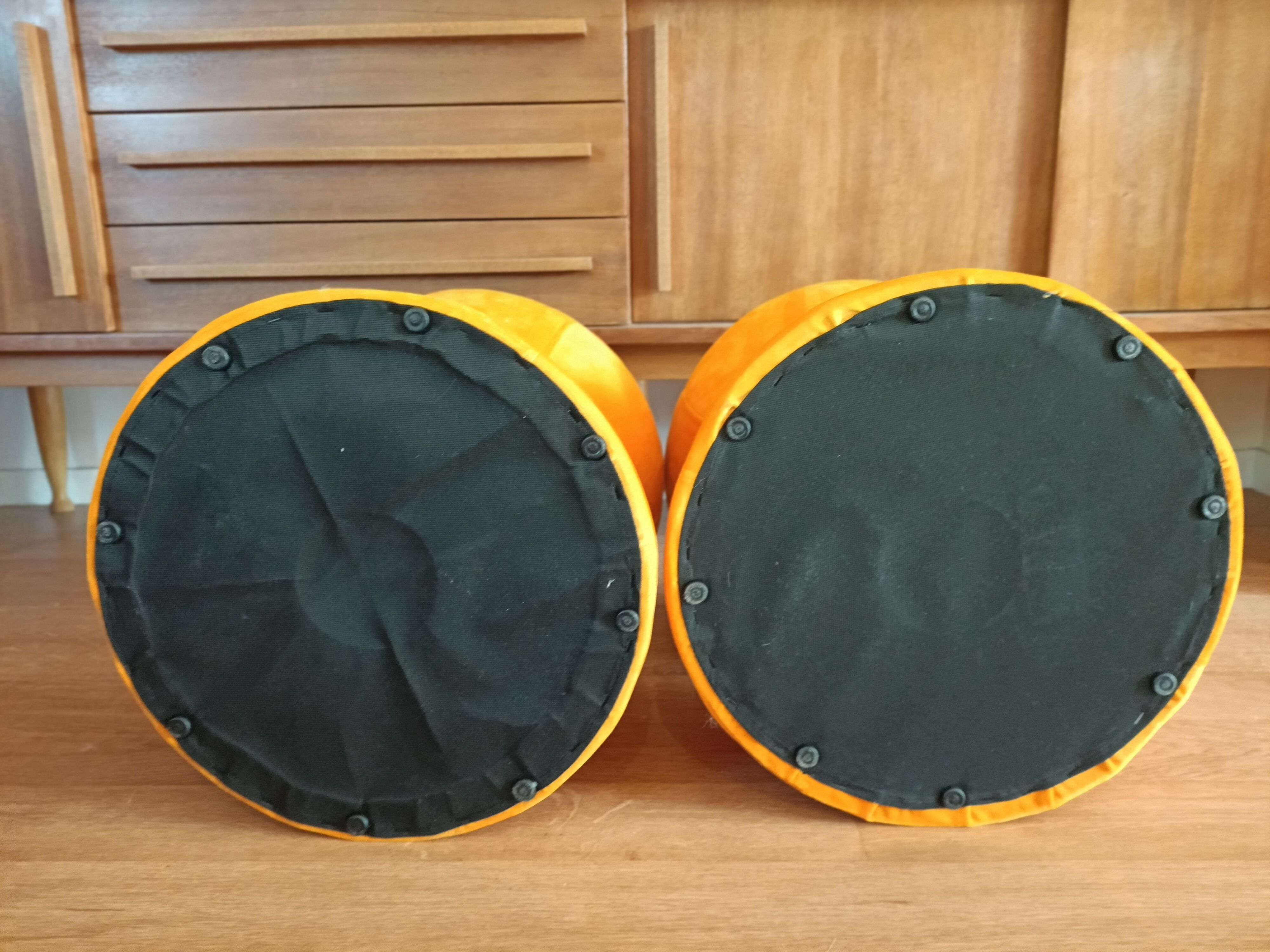 Duo poufs orange velours