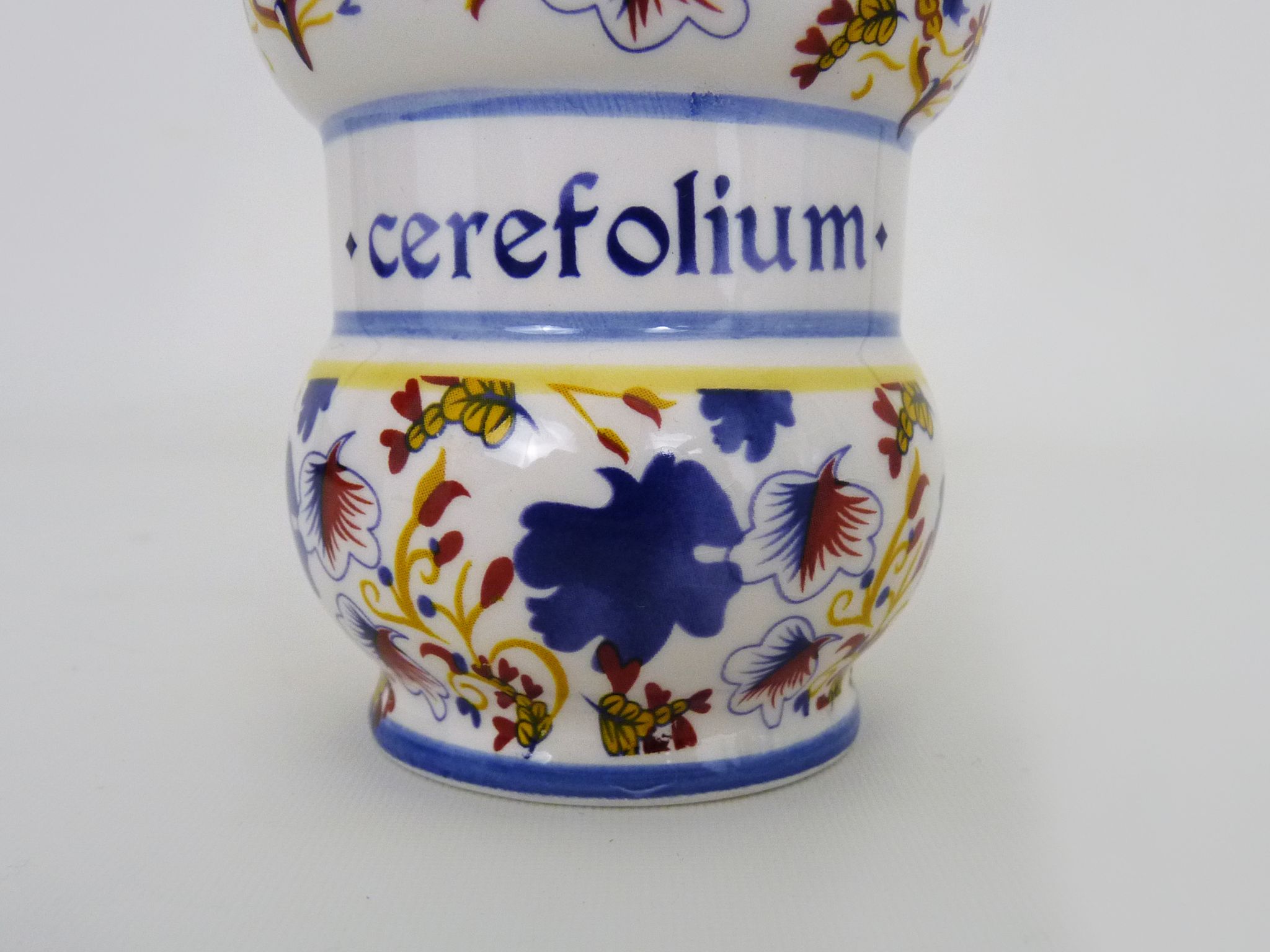 Old apothecary pot, ceramic Cerefolium medicine jar. Year 70 80