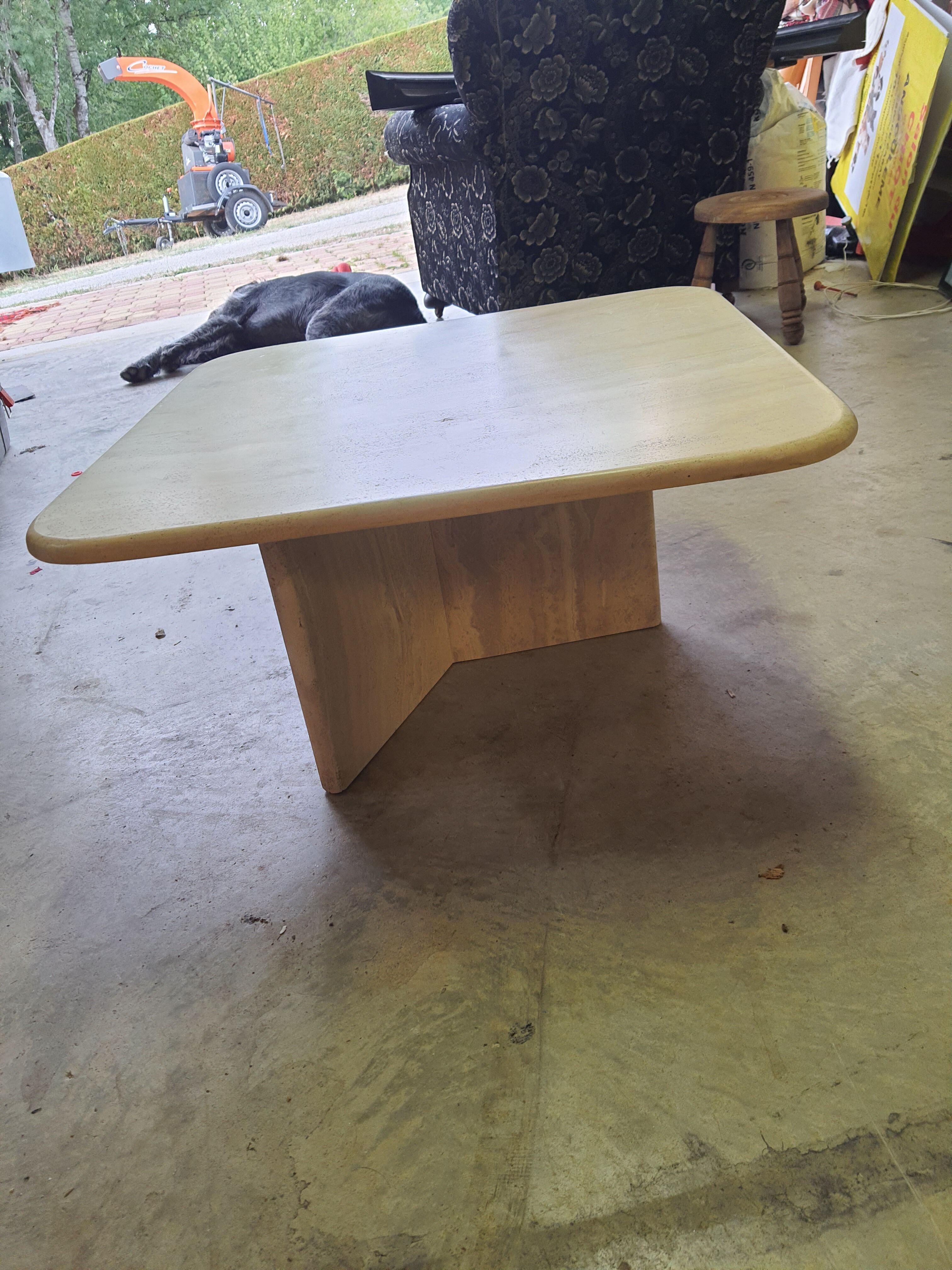 Coffee table in travertine Roche bobois