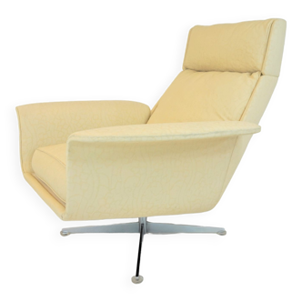 Kaufeld Siesta 62 lounge chair by Jacques Brule