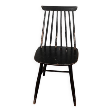 Black fanett type chair
