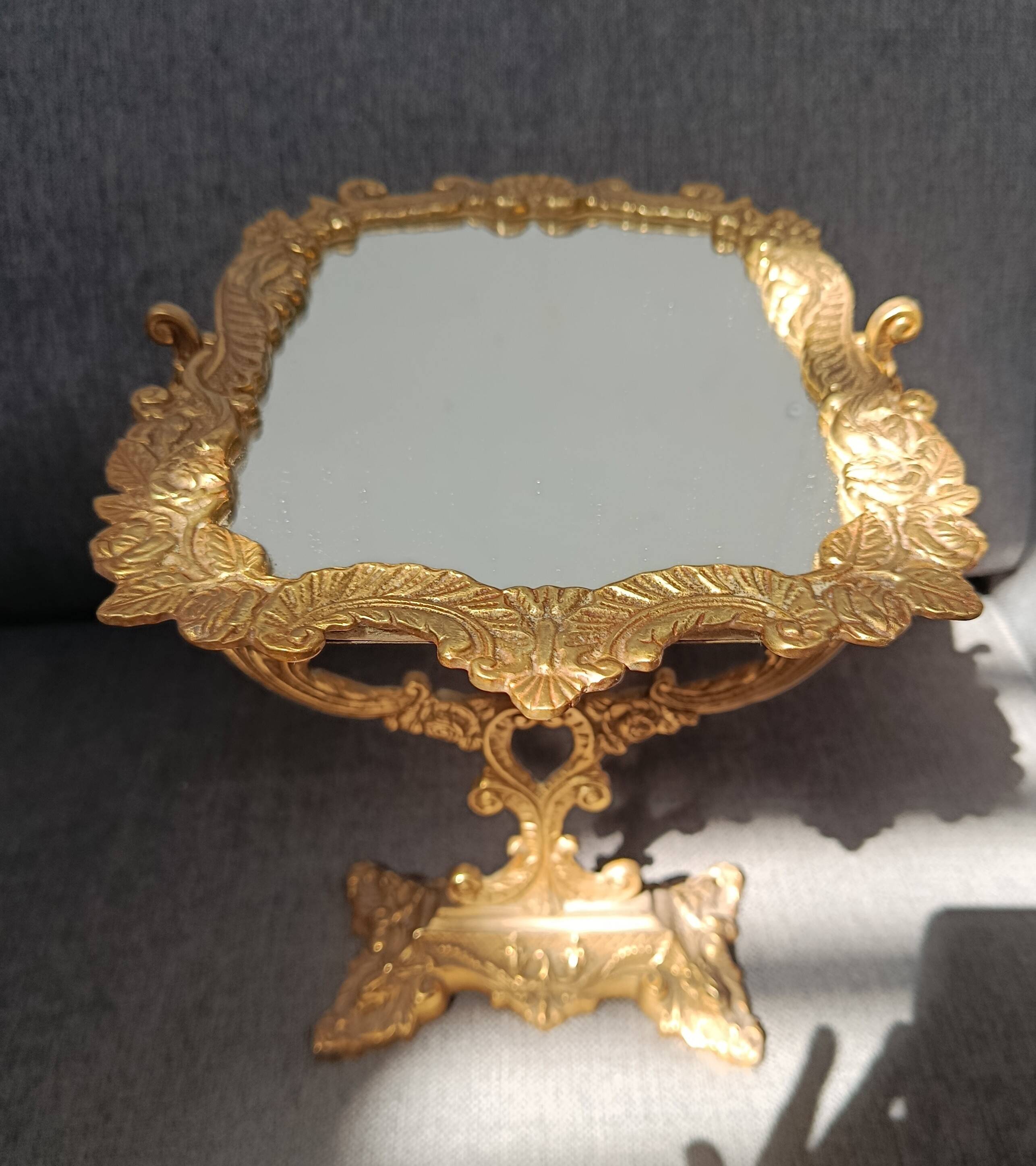 Tilting dressing table mirror, Napoleon III style, brass, mid-19th century.