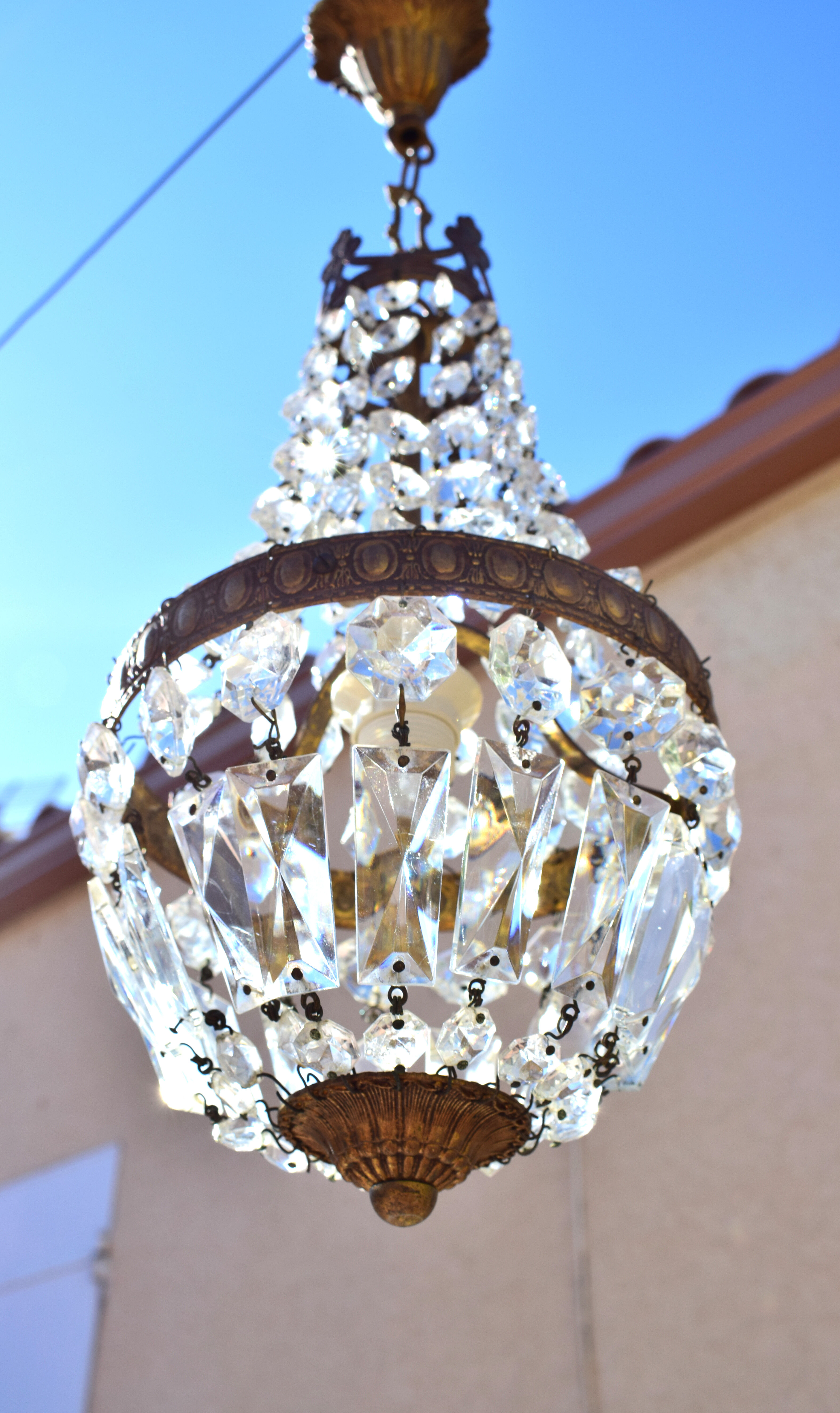 Montgolfiere chandelier in bronze and tassels
