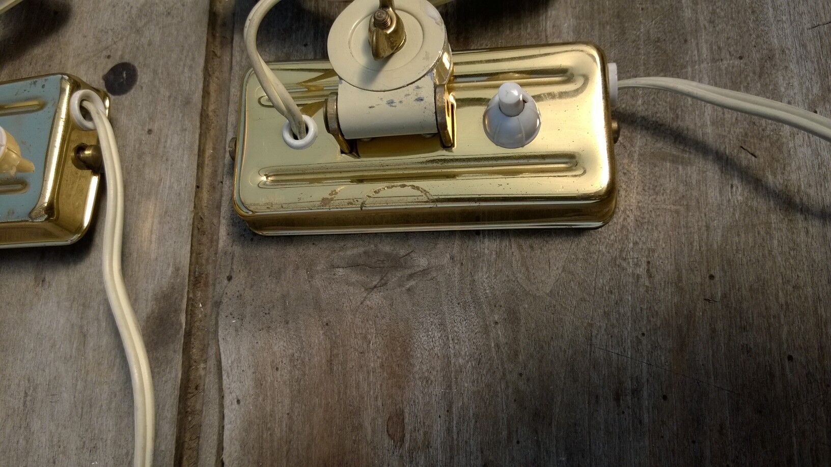 Lot of 2 stretchy wall sconces 1950s