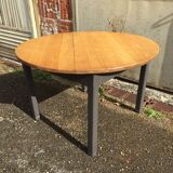 Round table