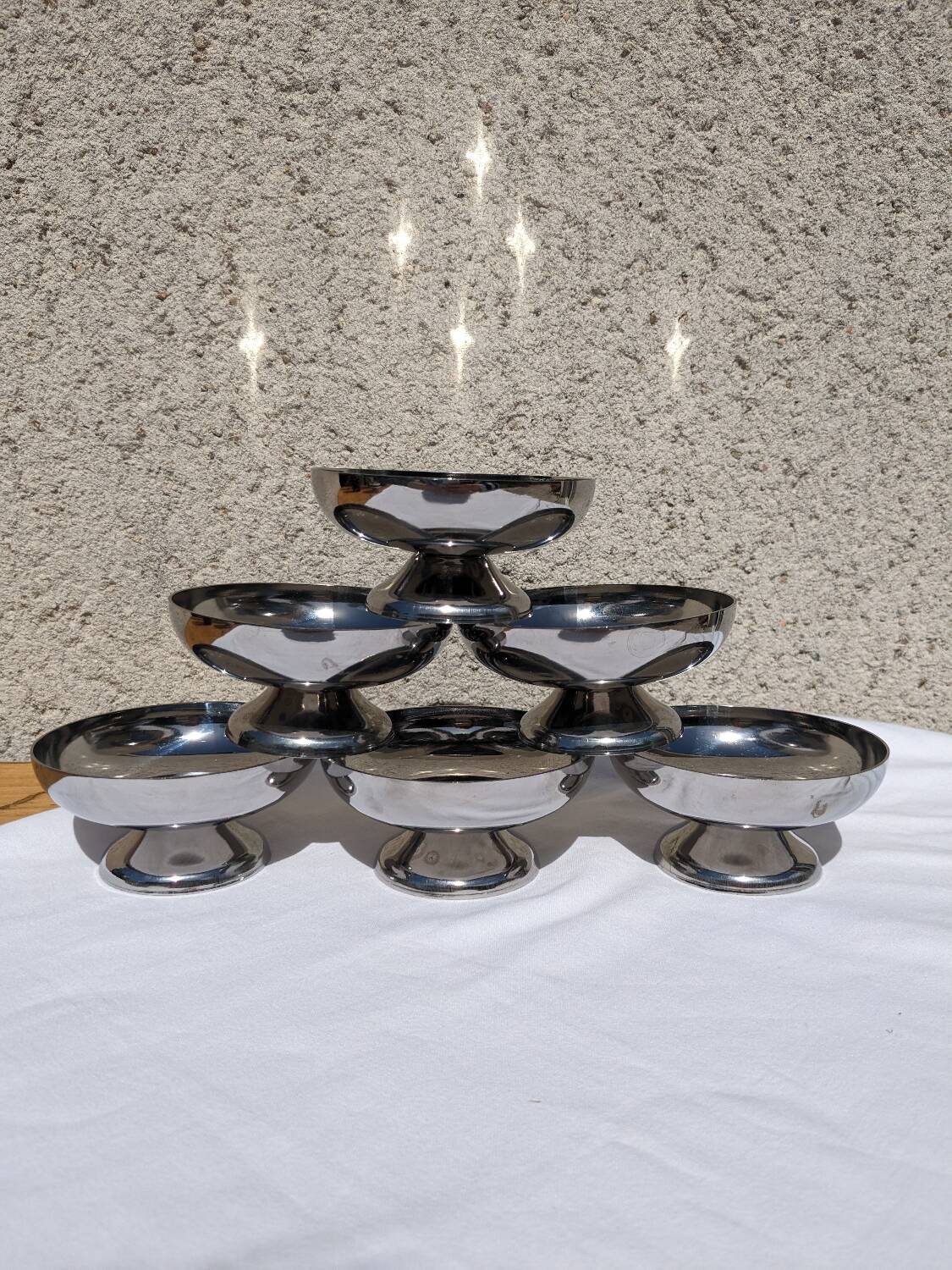 6 vintage ice cream cups