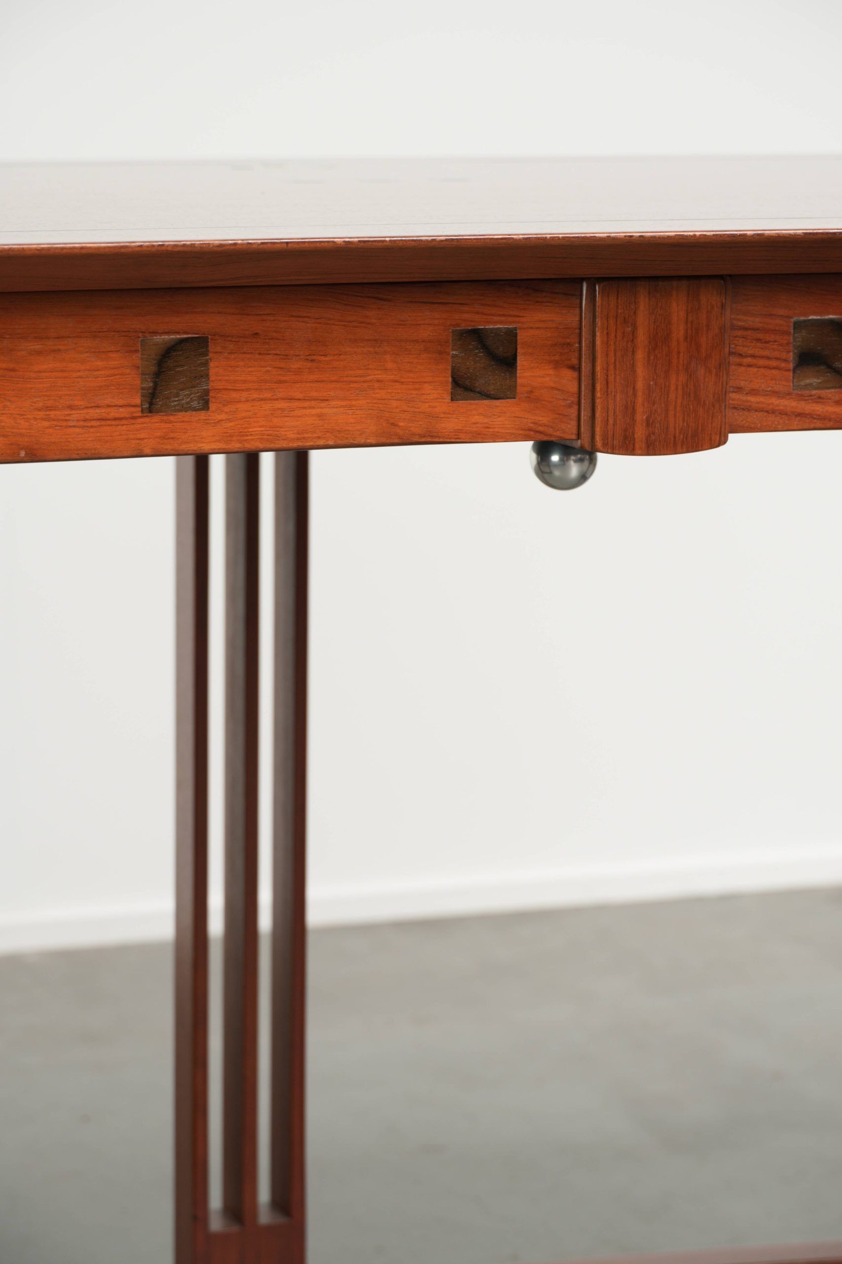 Luxurious curved writing desk/office desk in Art Deco design