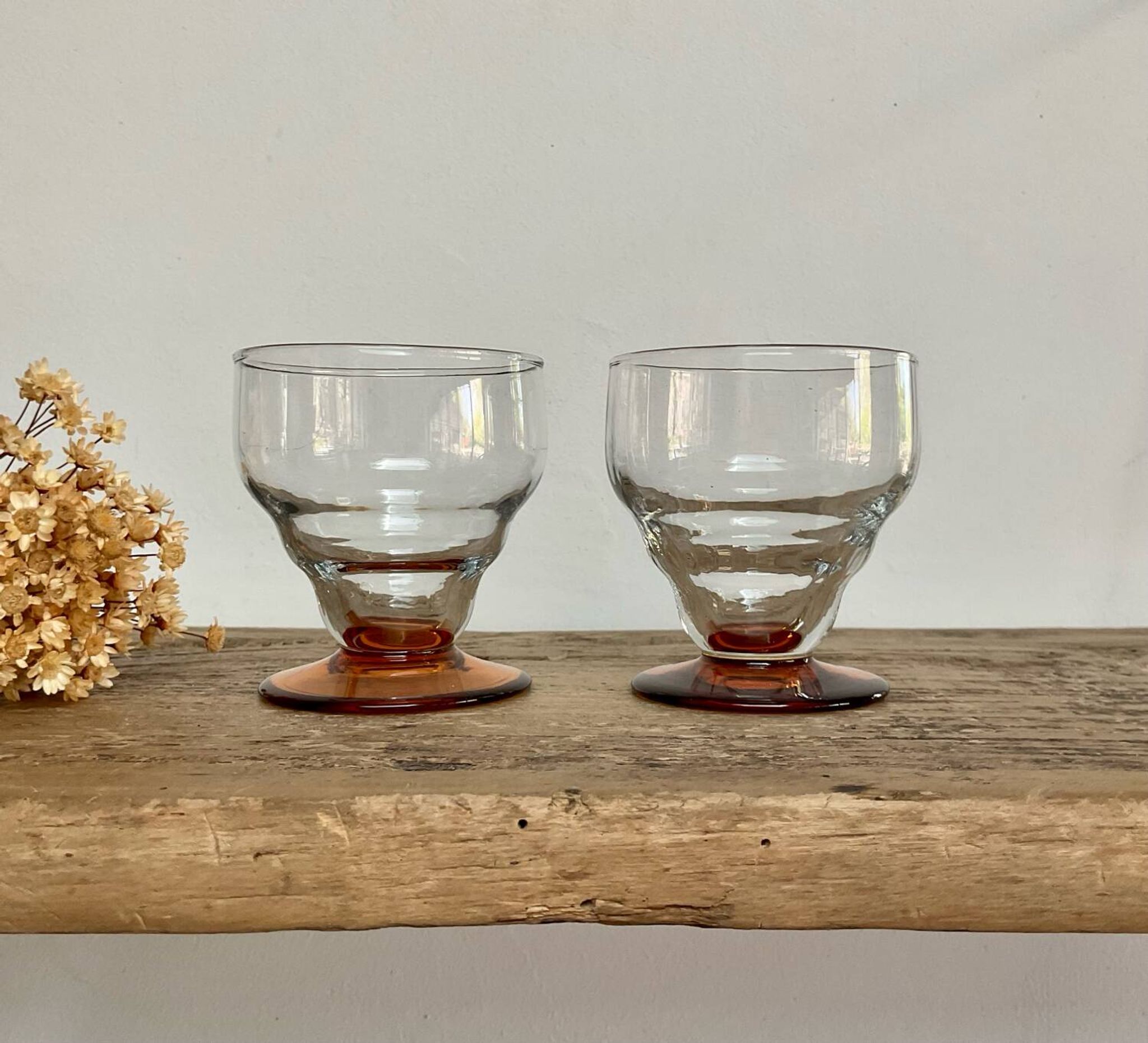 6 verres vintage aux pieds ambrés