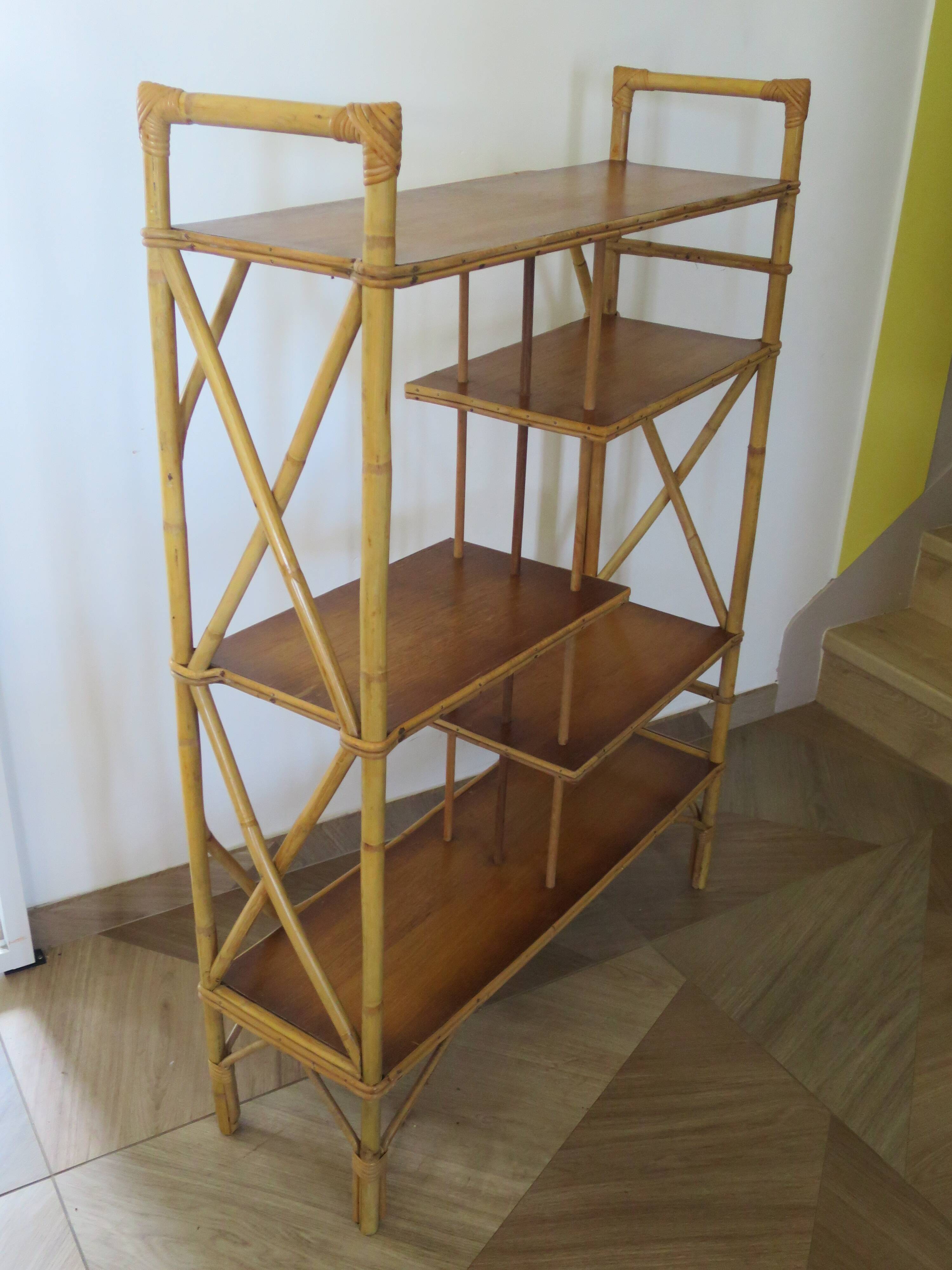 vintage -étagère-bibliotheque-bibus-asymétrique-bambou-bois-rotin-années 60