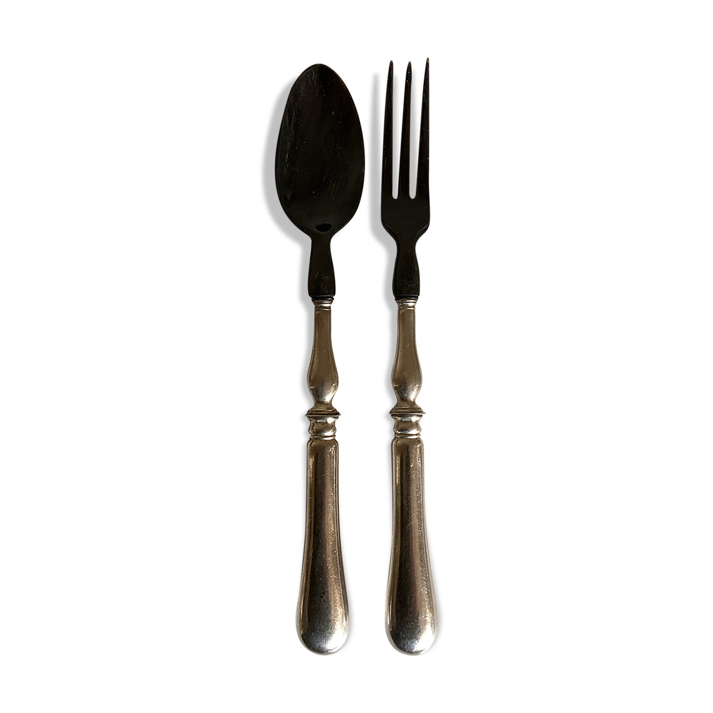 Product BHV Pair of filled silver salad cutlery and horn 19th