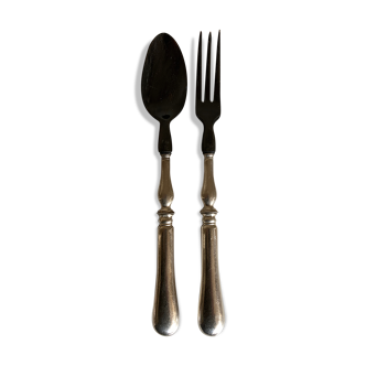 Product BHV Pair of filled silver salad cutlery and horn 19th