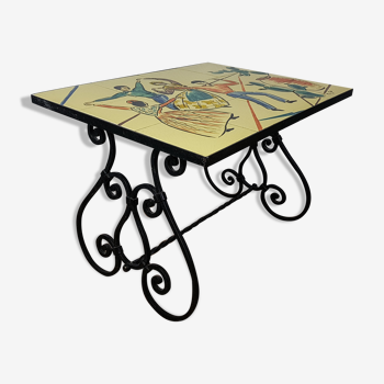 Wrought iron coffee table porcelain tray painted with a vintage Provencal scene 60s/70s