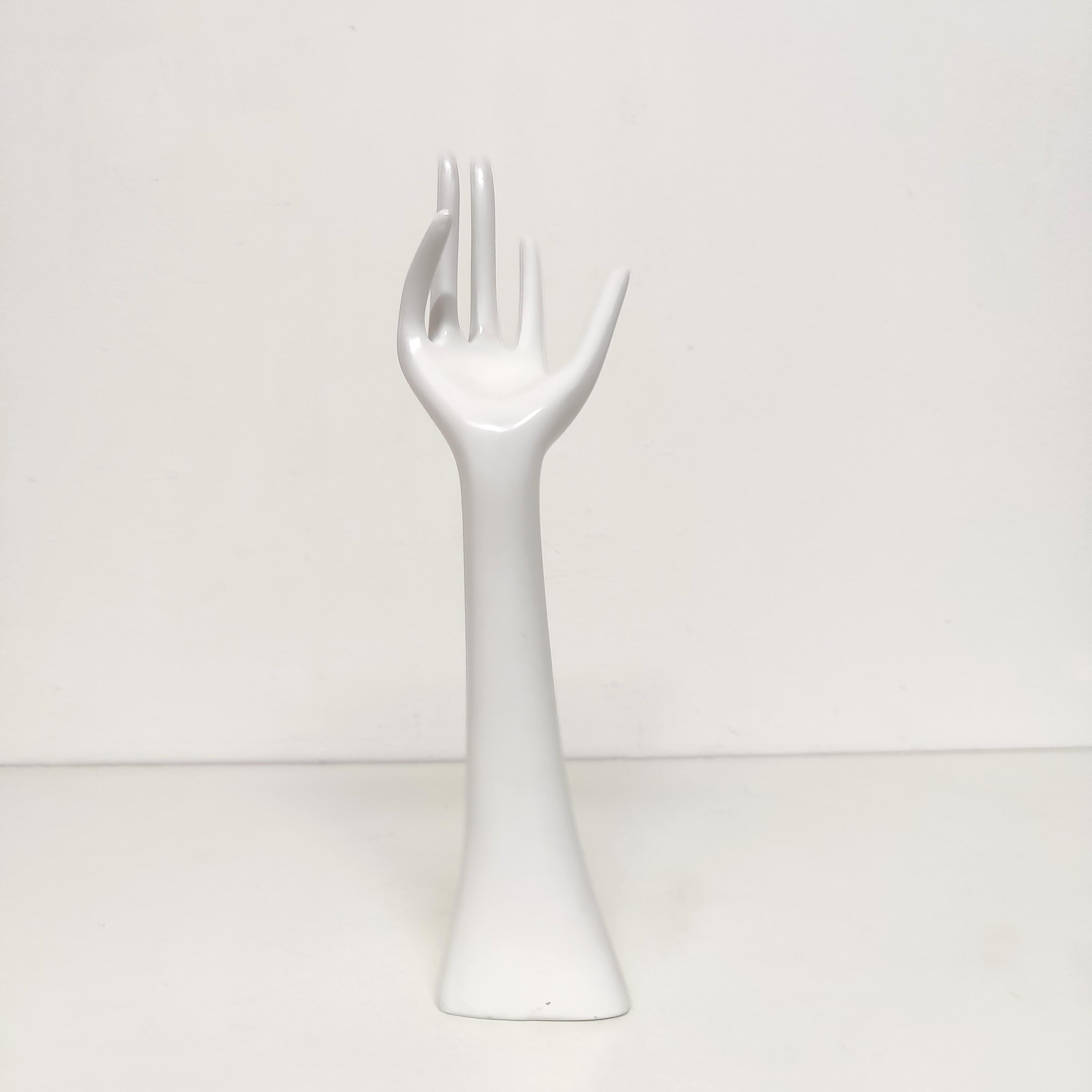 Hand ring holder jewelry in white resin