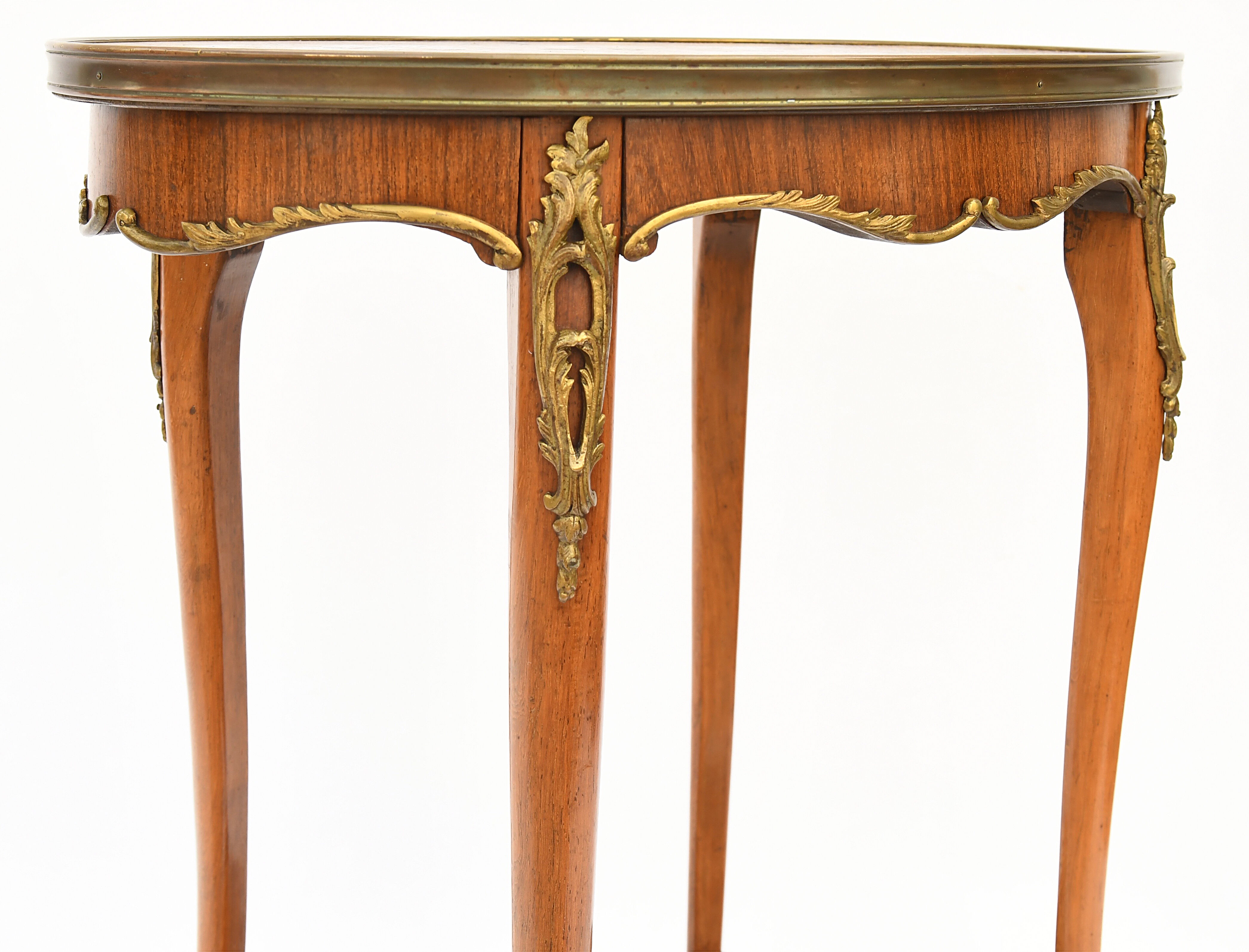Louis XV style pedestal table in marquetry