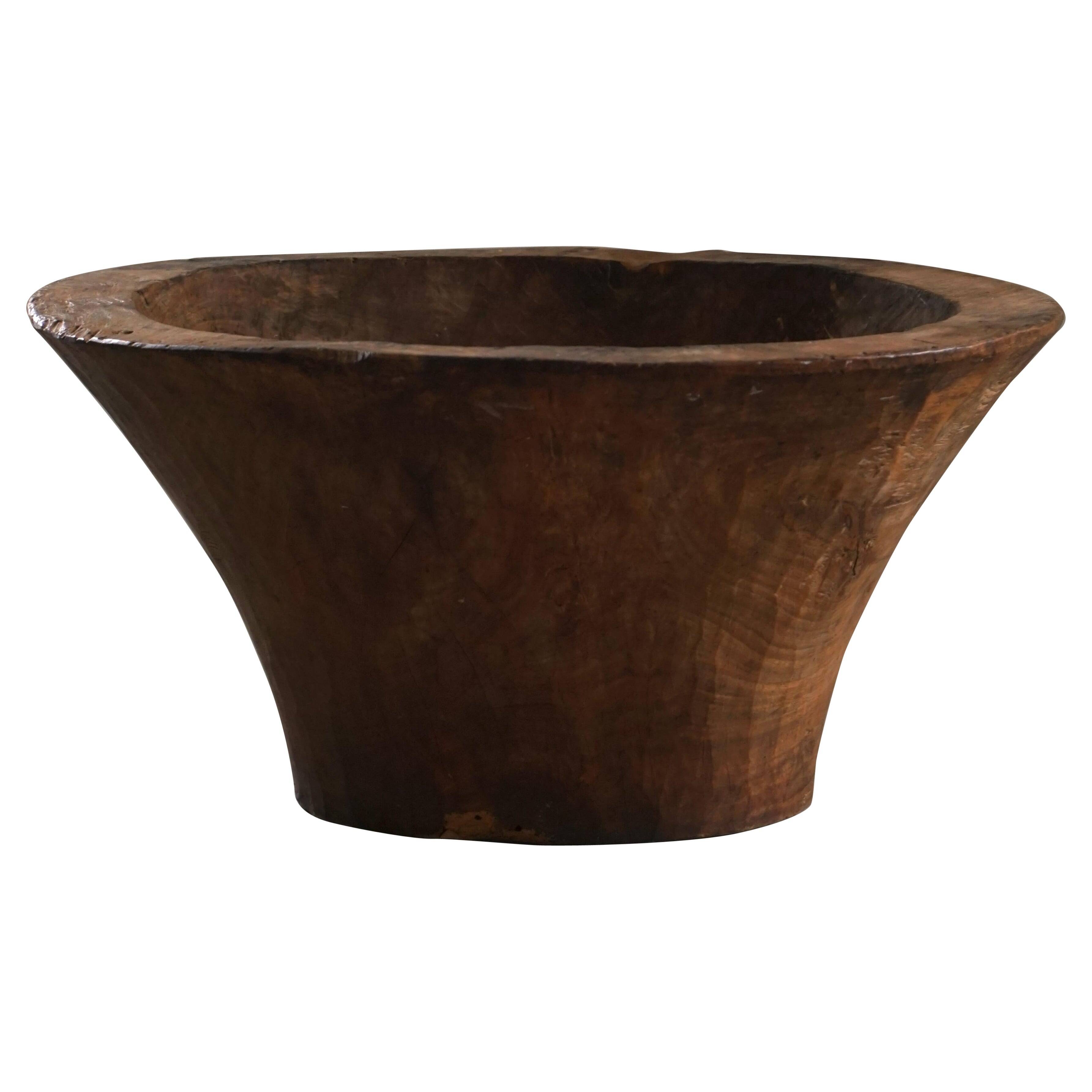 Large hand-carved African wooden bowl, mid-20th century.