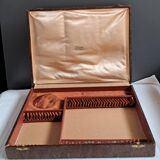 37-piece cutlery set in the liner style