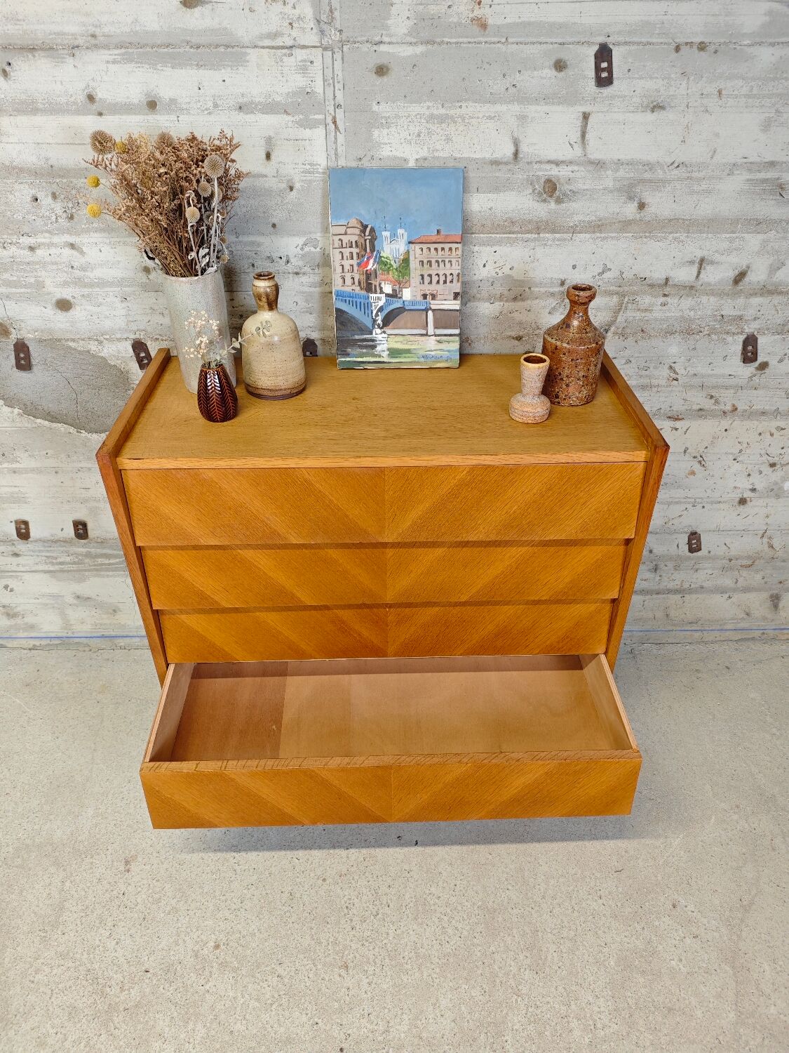 Vintage chest of drawers