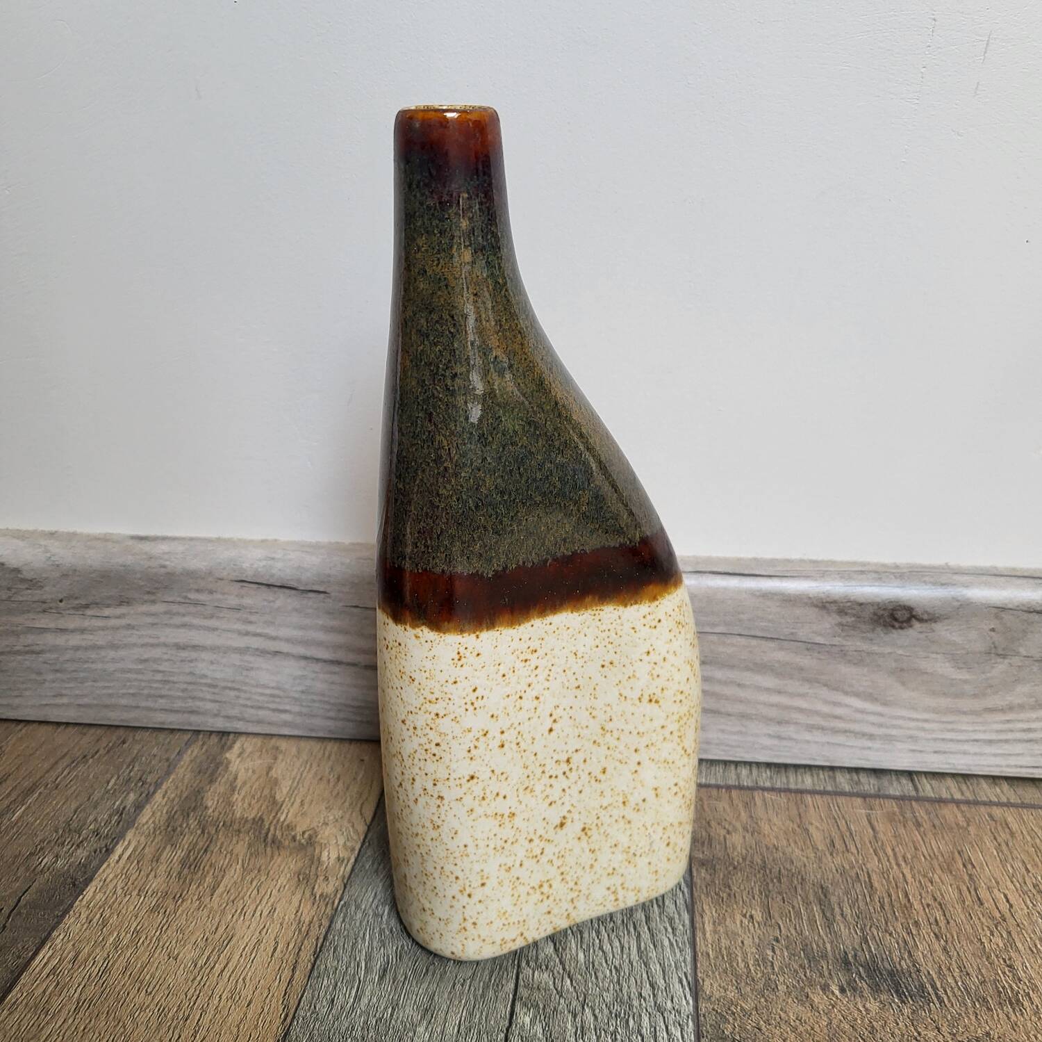 Ceramic Soliflore Vase / Finland / JM Studio